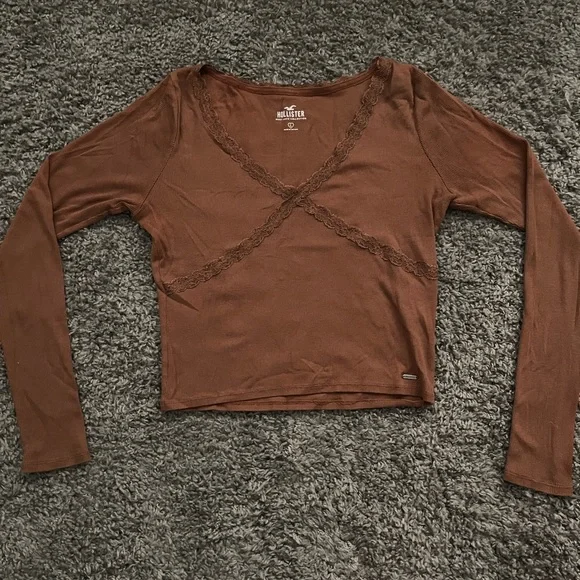 Hollister Tops Hollister Brown Cropped Longsleeve Poshmark